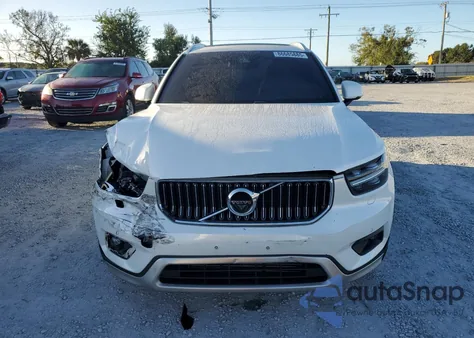 2019 Volvo Xc40 T5 Inscription из США, поврежденный, VIN YV4162UL5K2114549